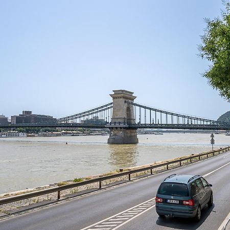Danube Waterfront View At Chain Bridge 布达佩斯 外观 照片